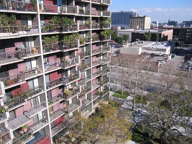 Angelus Plaza