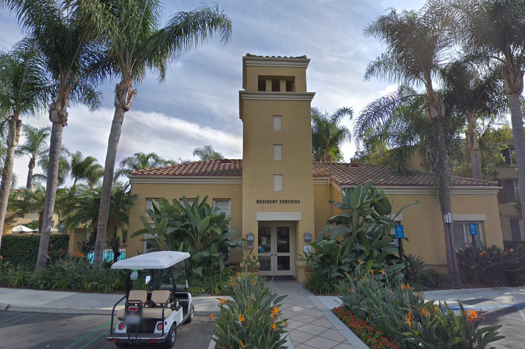 San Paulo Apartments - Irvine