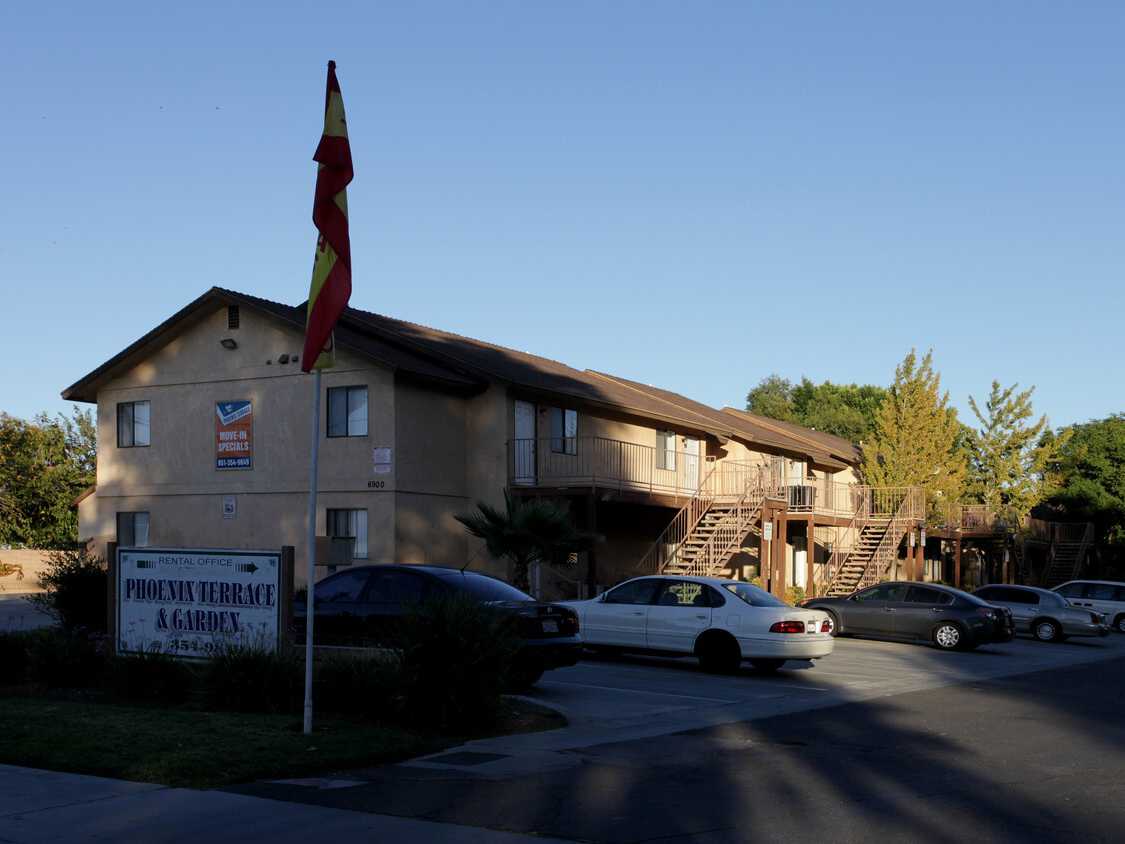 Phoenix Terrace Apartments Riverside