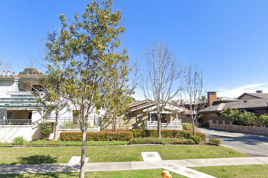 Bowen Court Huntington Beach