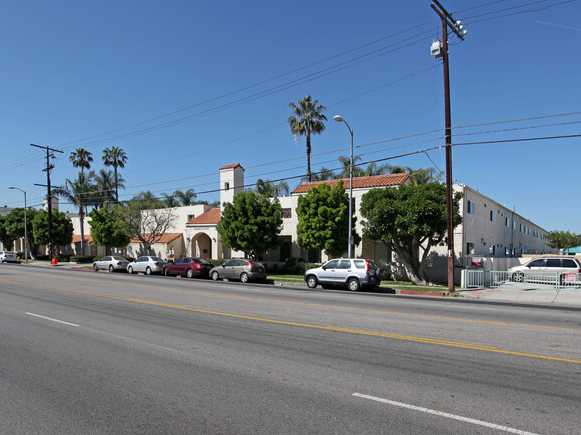 Coral Wood Court Apartments