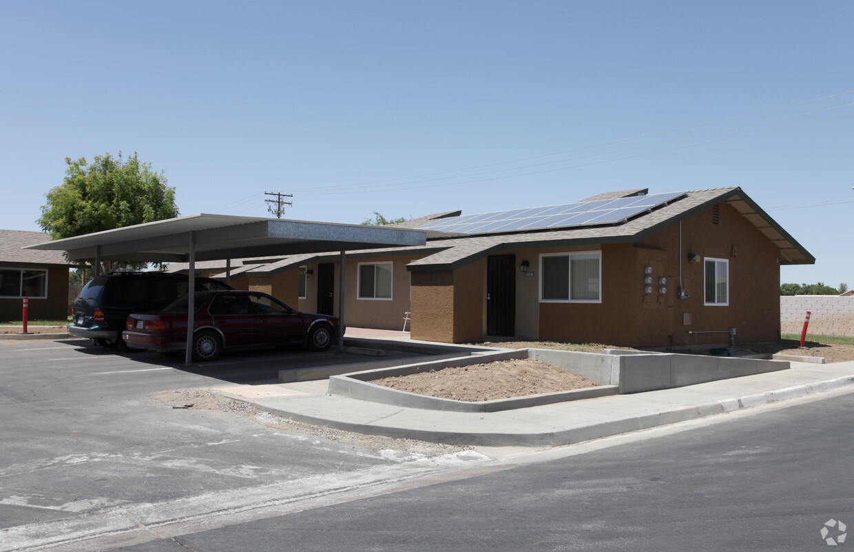 Baldwin Apartments Blythe