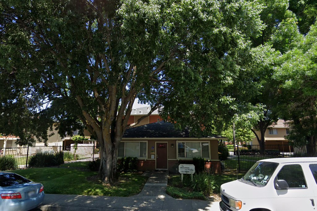 Orchard Maples Apartments