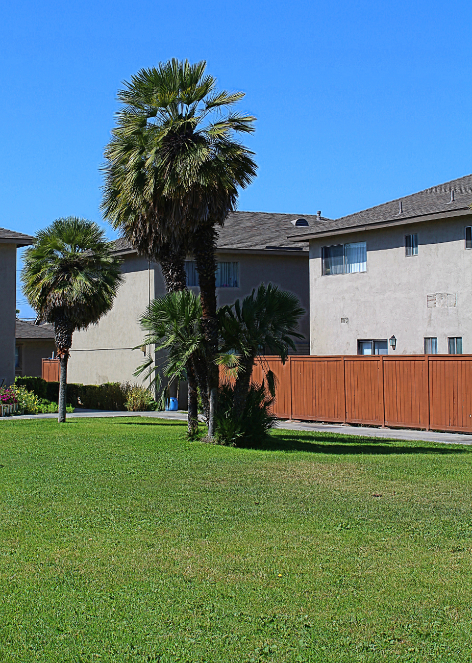 Continental Gardens Apartments - Stanton