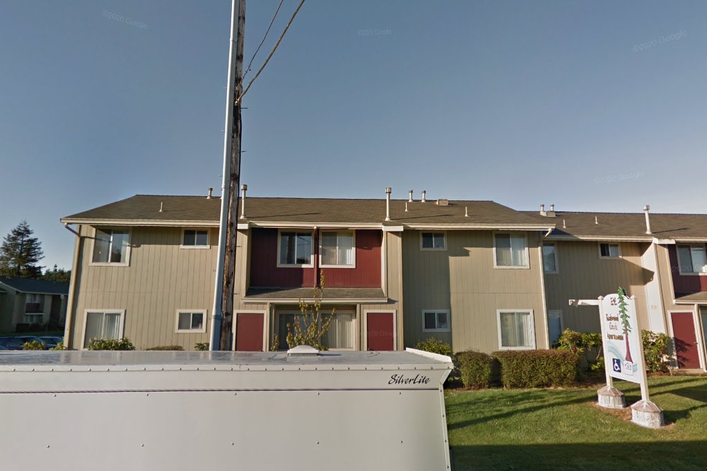 Redwood Creek Apartments