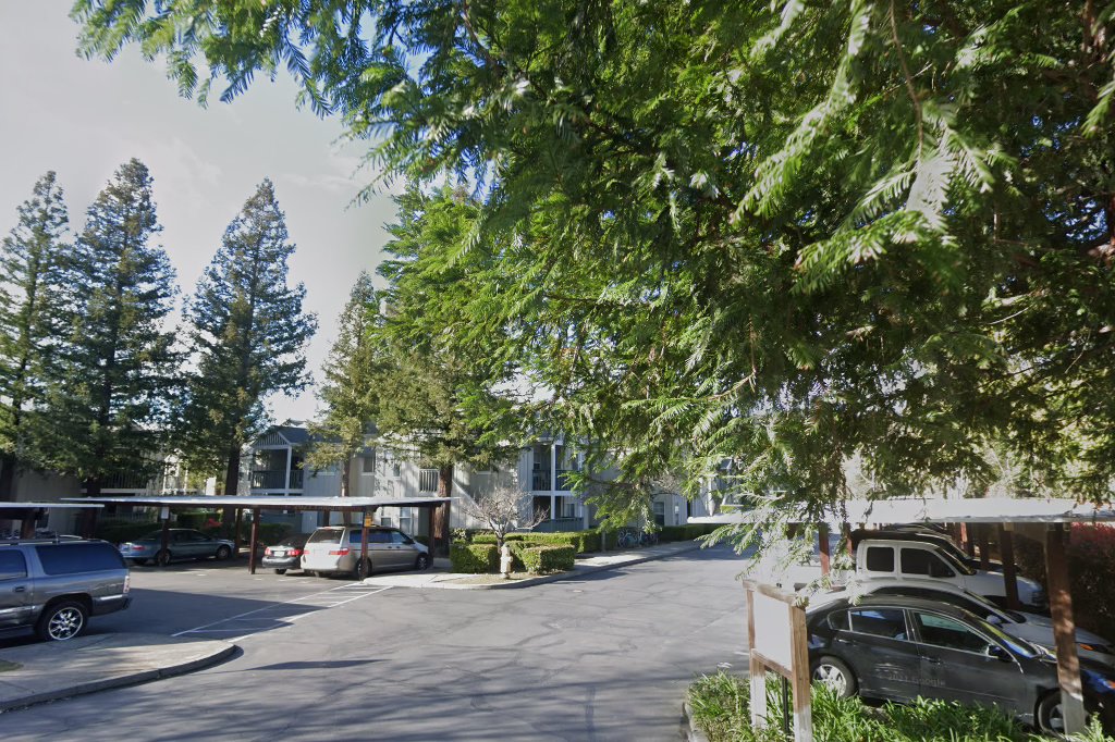 Hunt's Grove Apartments