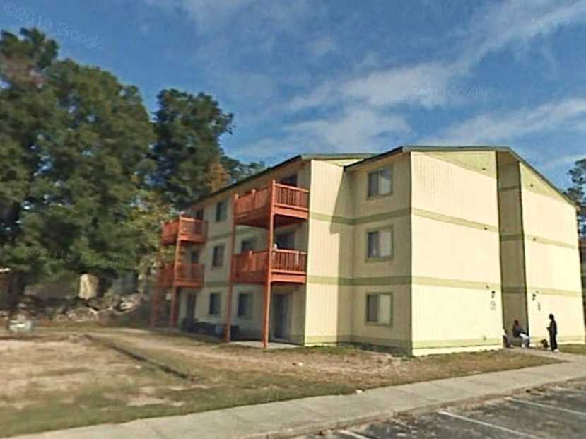 Majestic Oaks Apartments