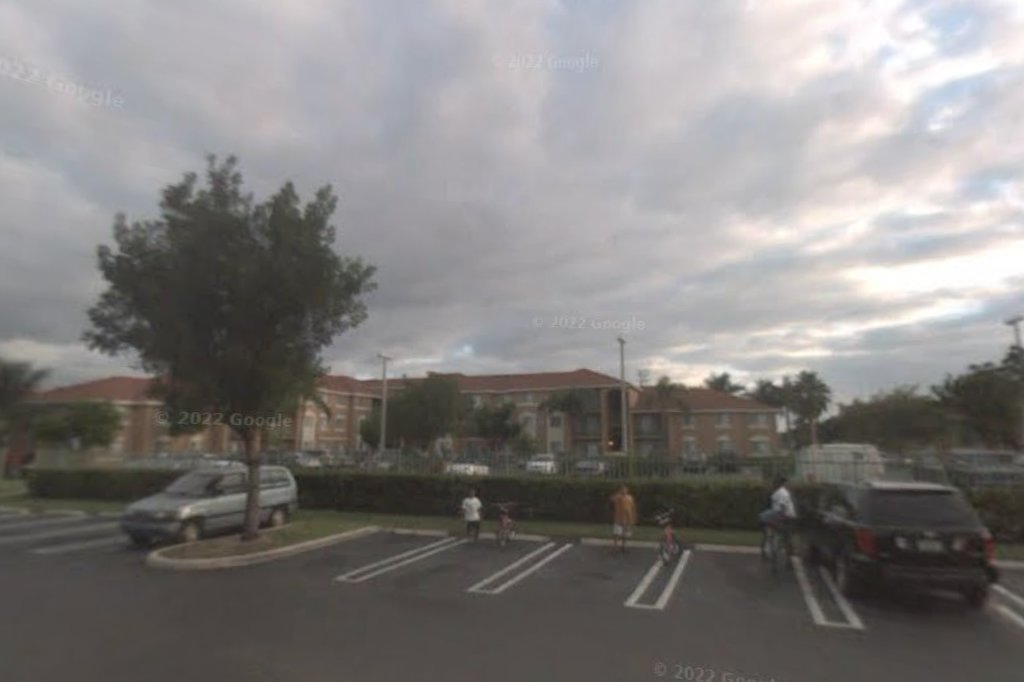 Crossings at University Apartments