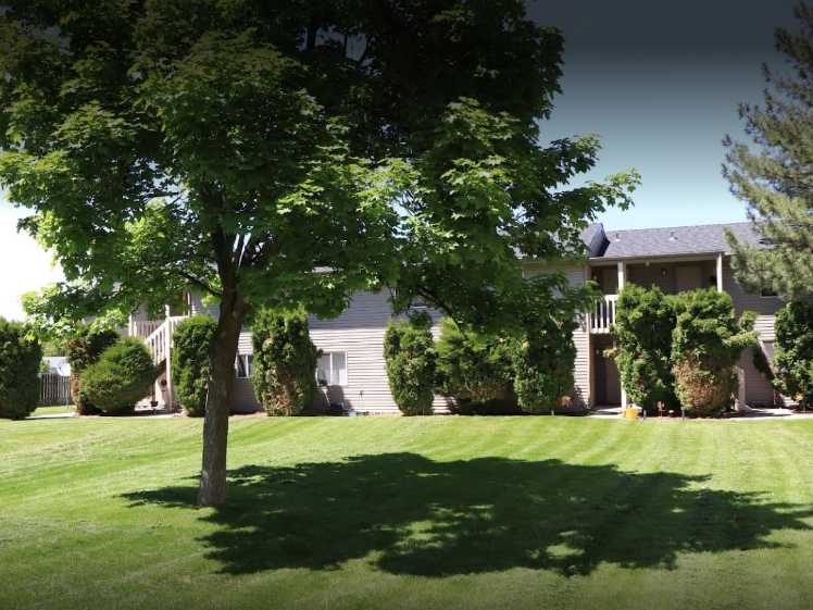 Cedarwood Apartments