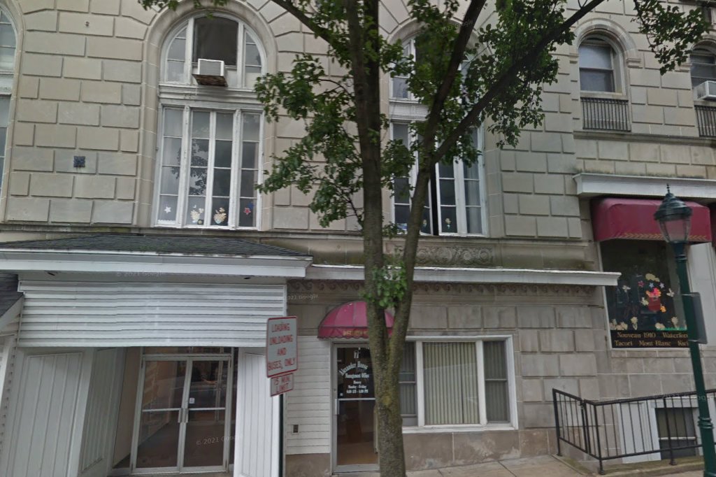 Alexander House Apartments