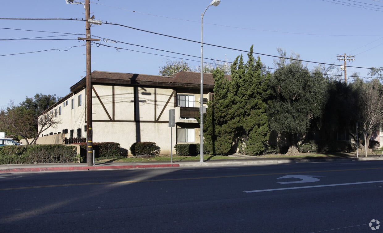 Mid-Pine Estates