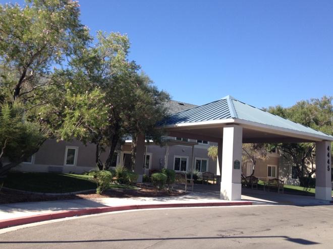Desert Oasis Apartments