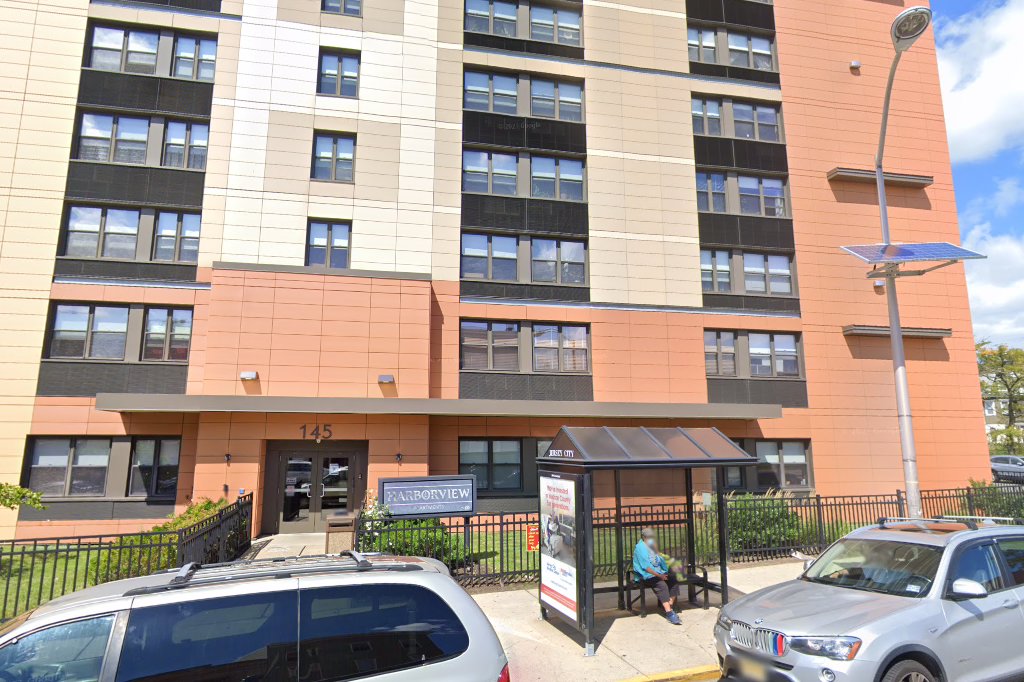 Harborview Apartments for Seniors