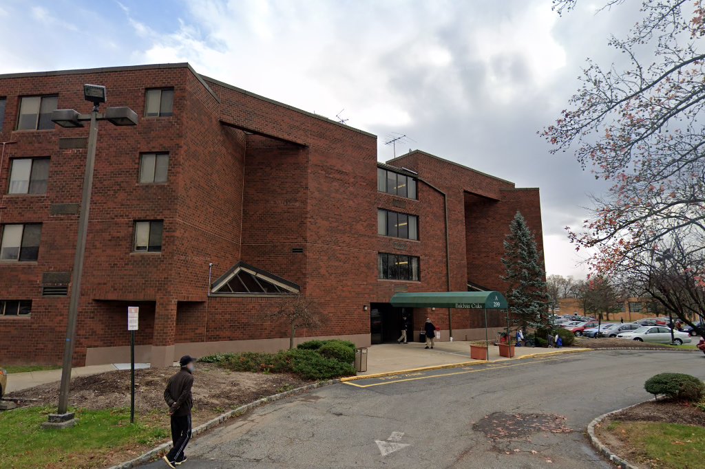Baldwin Oaks Apartments for Seniors