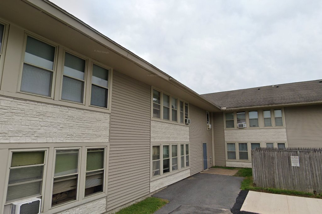 Country Club Senior Apartments