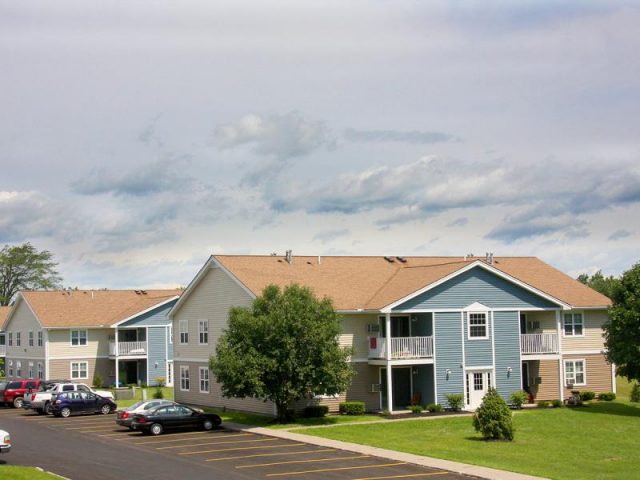 Wood Creek Apartments