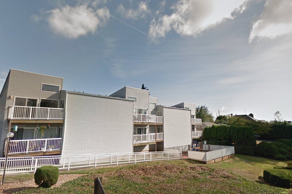 Crest II Apartments