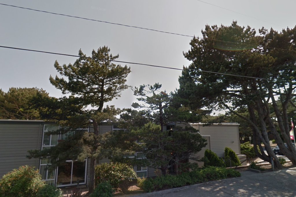 Pinewood Manor Apartments