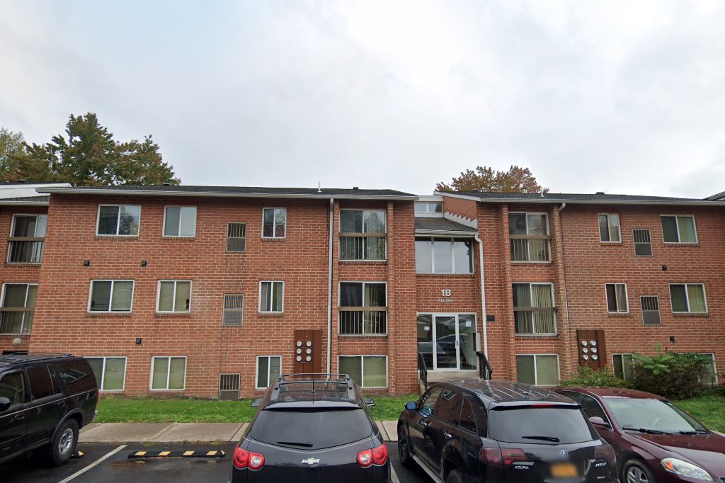 Cumberland Court Apartments