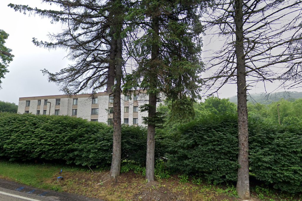 West Deer Manor Russellton