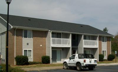 Meadow Park Apartments - SC