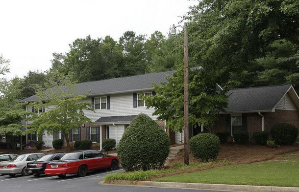 Oakvale Apartments
