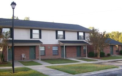 Pineridge Apartments