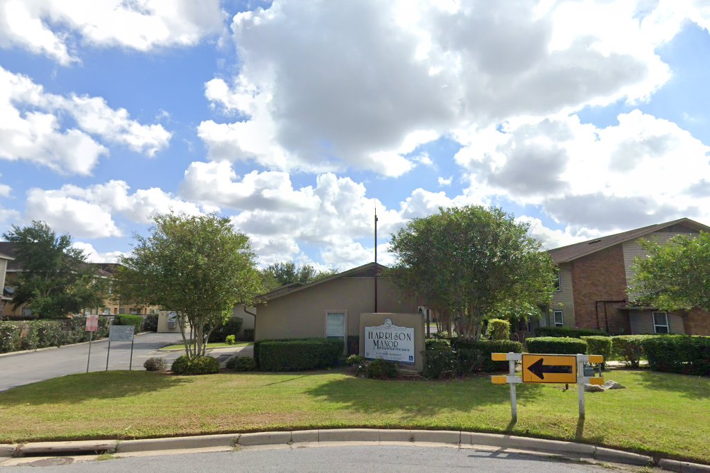 Harrison Manor Apartments