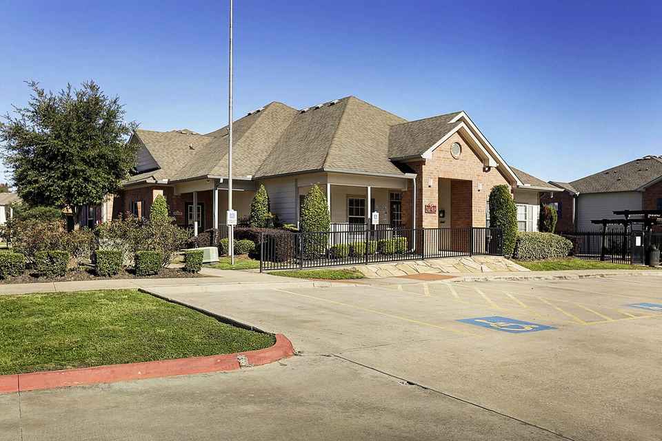 Cricket Hollow Apartments Willis