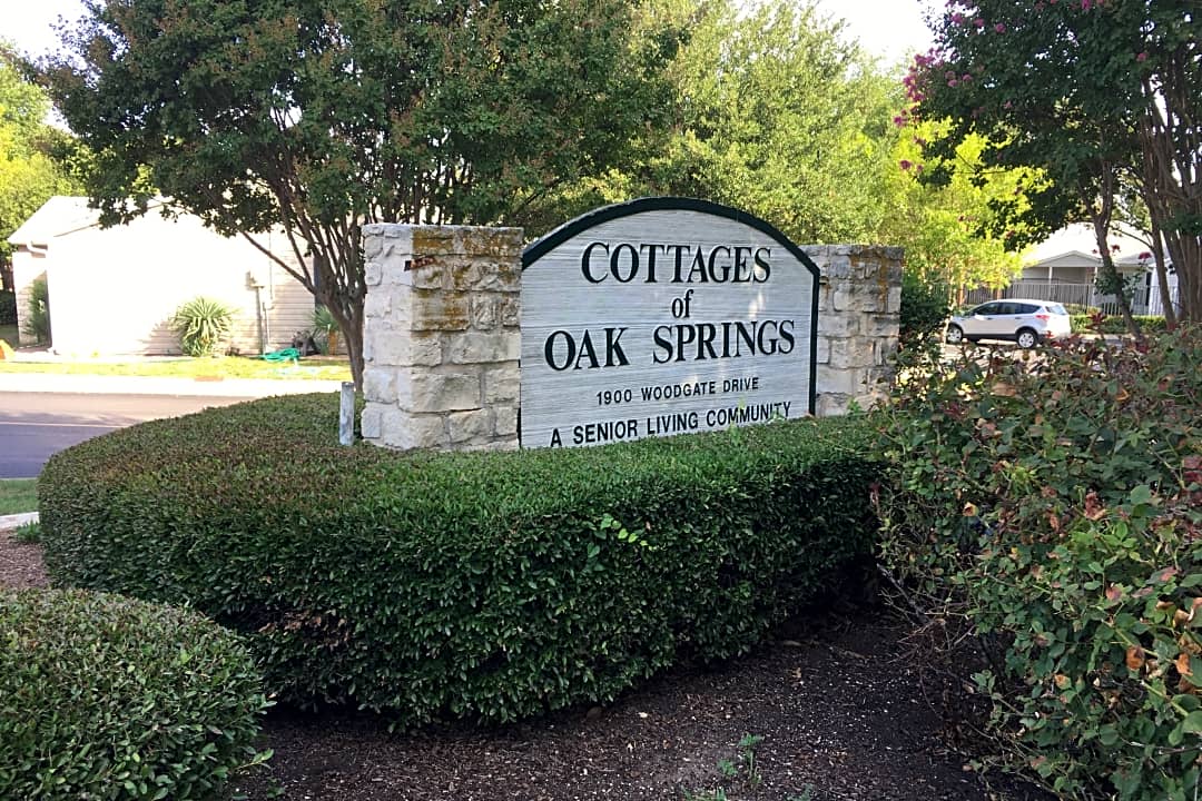 Winnsboro Square Apartments