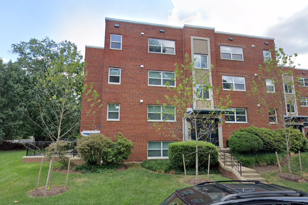Lacy Court Apartments Nelson Avenue